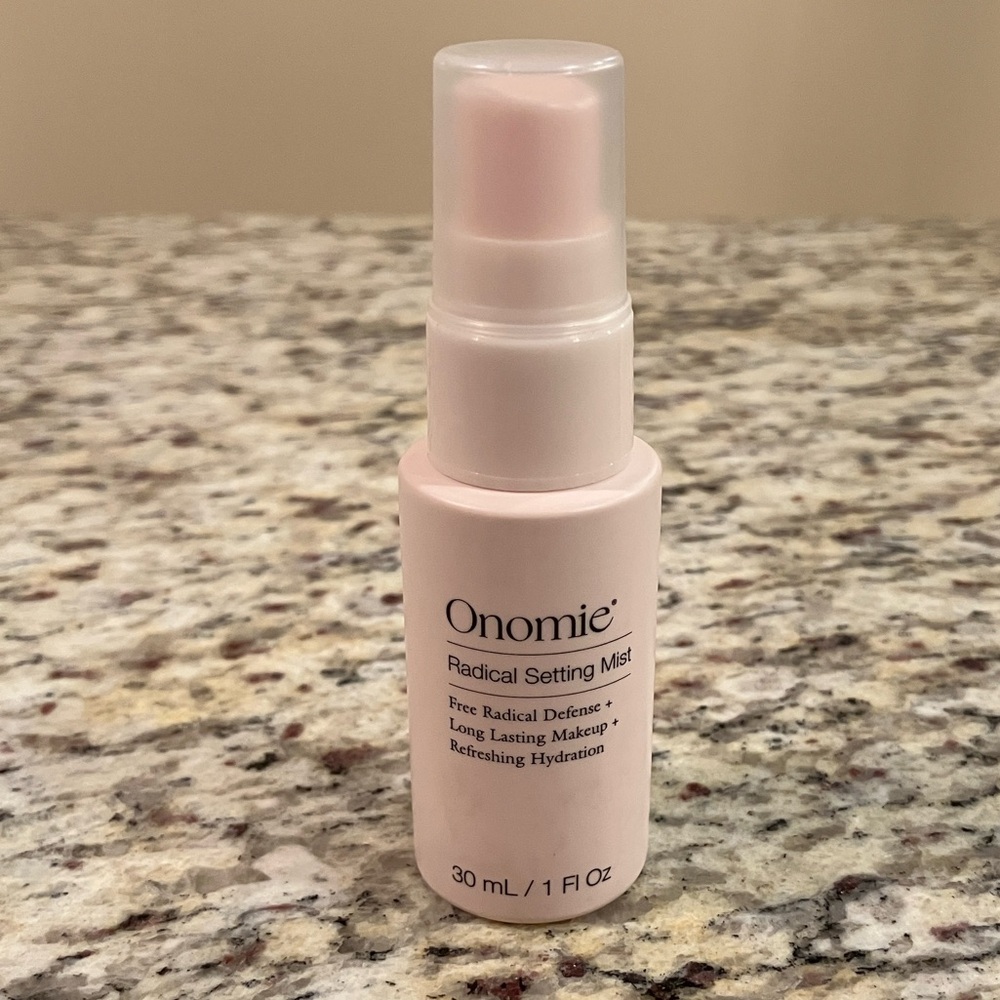Onomie Radical Setting Mist 30mL Long Lasting Makeup + Hydration Setting Spray